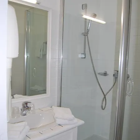 Hotel Biney 3*